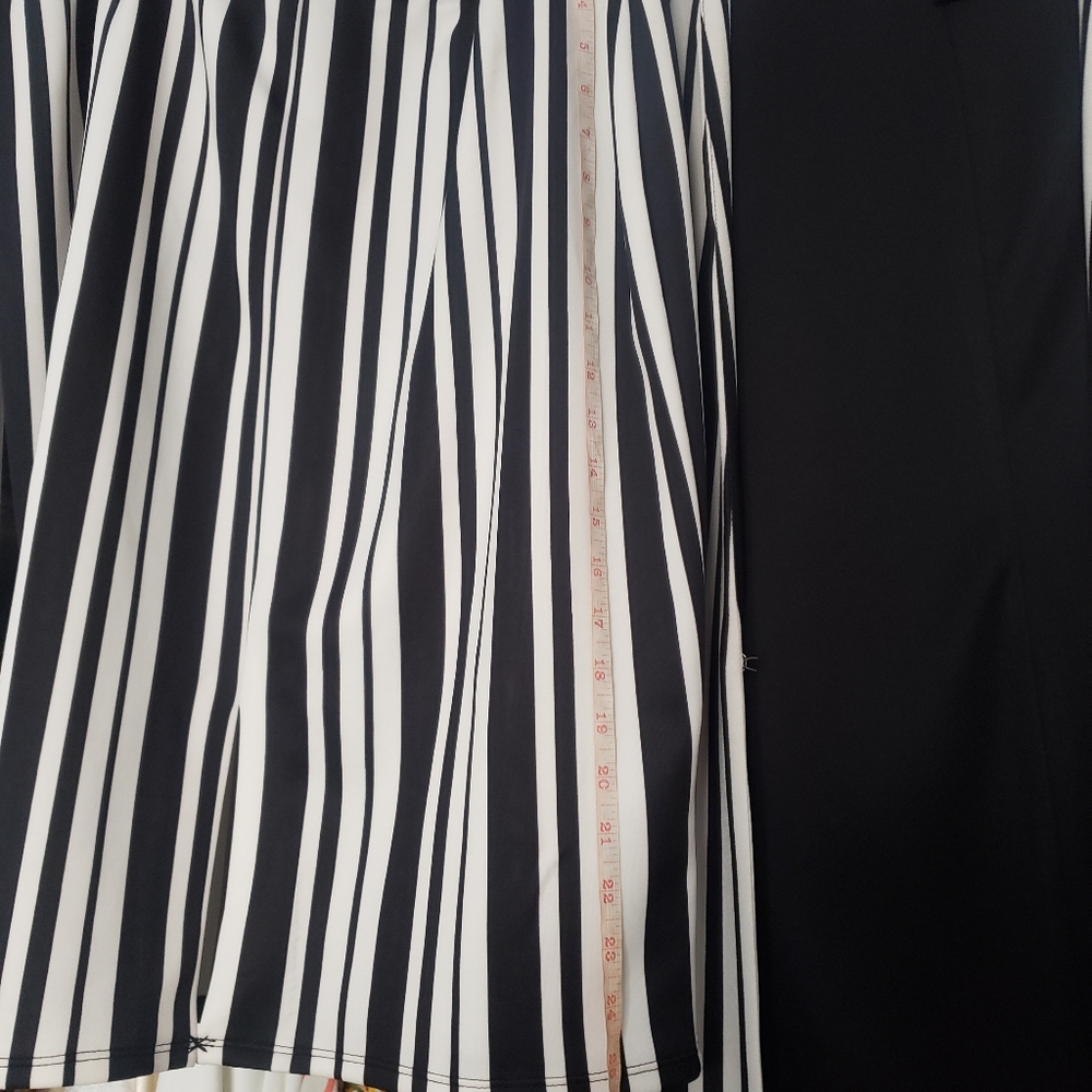 Skirt - Picture 3 of 4